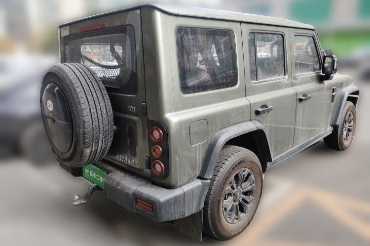 Used 212 T01 2024 2.0T Explorer
