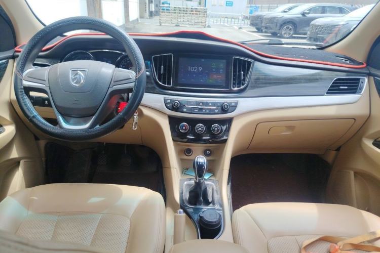 Used Baojun 730 2016 1.5L Manual Comfort Version 7 Seats China V Emission Standard
