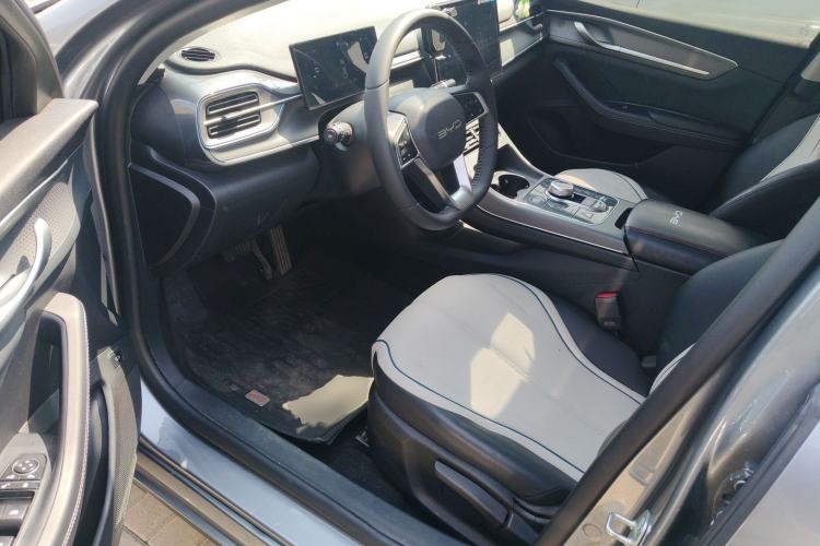 Used BYD Destroyer 05 2024 HONOR Edition DM-i 55KM Luxury Model Driver Seat