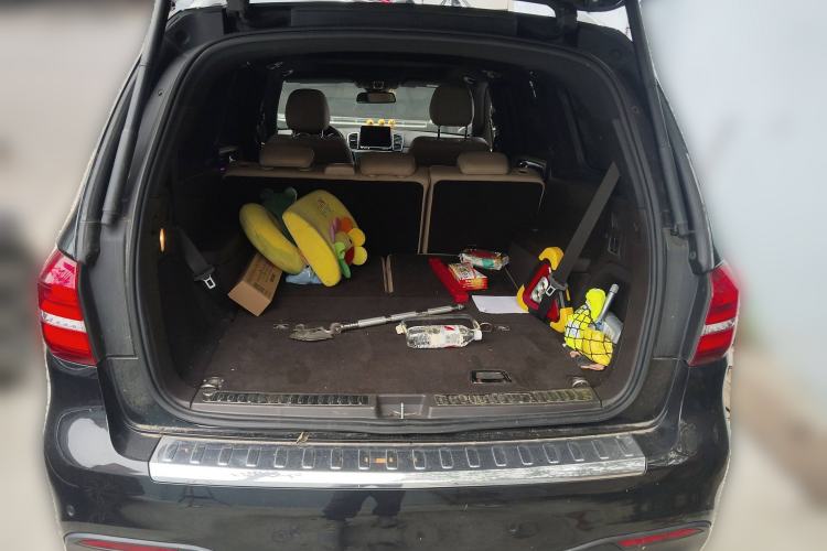 Used Mercedes-Benz GLS 2018 GLS 400 4MATIC Dynamic Model Trunk