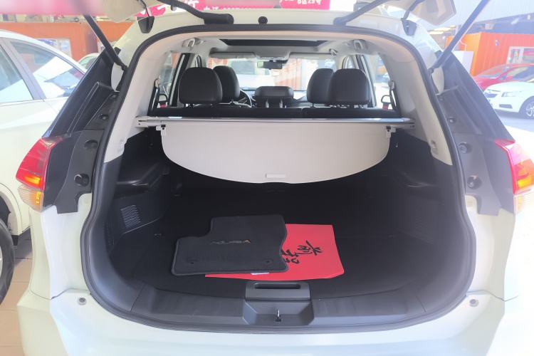 Used Nissan X-Trail 2019 2.0L CVT Smart Connect Comfort Edition 2WD Trunk