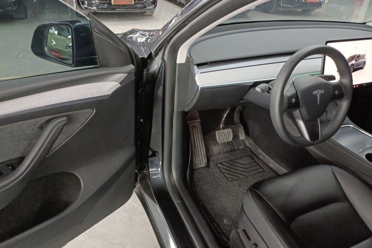Used Tesla Model Y 2024 Rear-Wheel-Drive Version Driver Seat