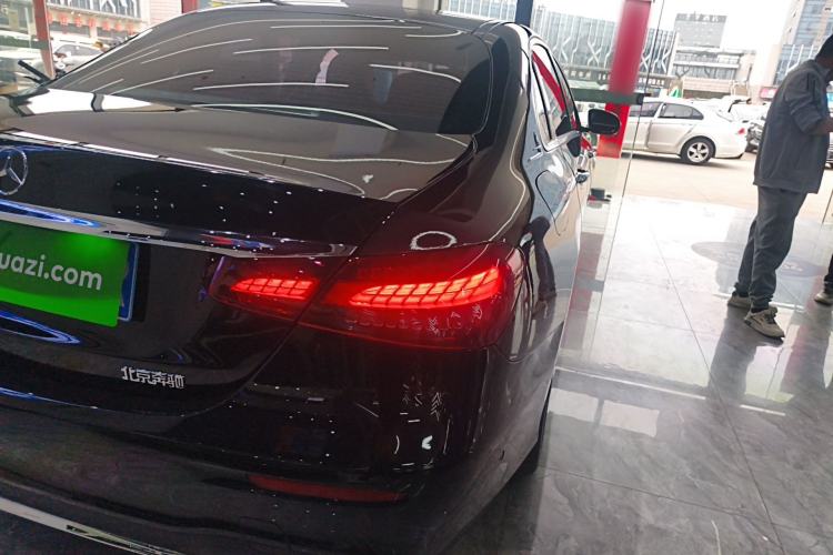 Used Mercedes-Benz E-Class 2023 Restyled E 300 L Sporty and Stylish Edition Exterior 3