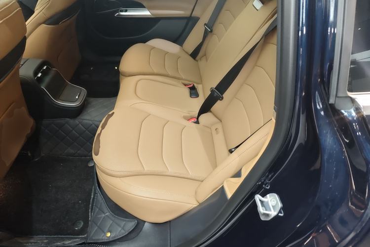 Used Mercedes-Benz E-Class New Energy 2024 E 350 e L Plug-in Hybrid Sports Sedan Left Rear Seat