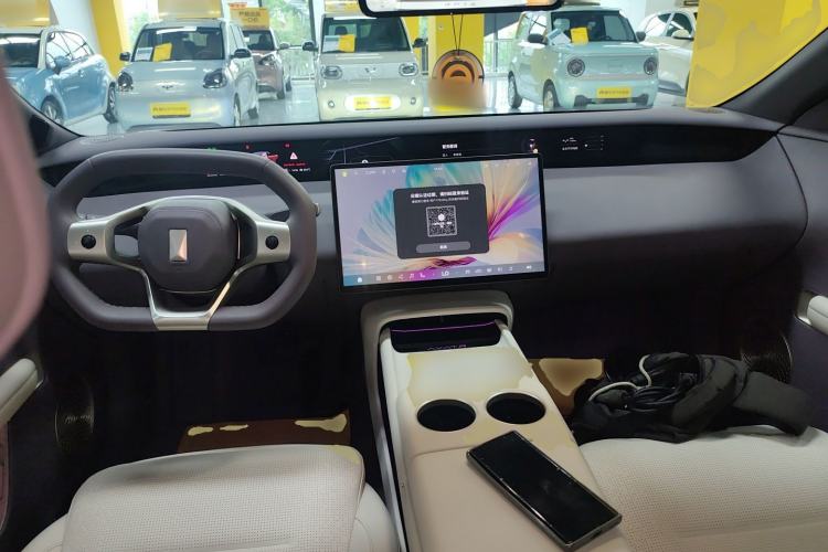 Used Avatr 06 2025 Pro Range-Extended Edition Center Console