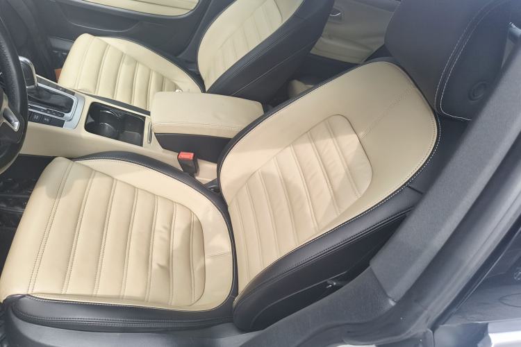 Used Volkswagen FAW-Volkswagen CC 2015 1.8TSI Prestige Model
