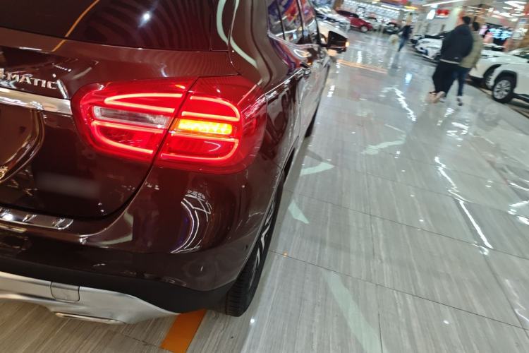 Used Mercedes-Benz GLA 2015 GLA 220 4MATIC Fashion Model
