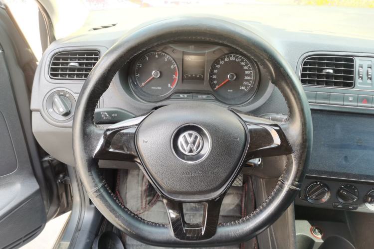 Used Volkswagen Polo 2014 1.4L Manual Fashion Edition Steering Wheel