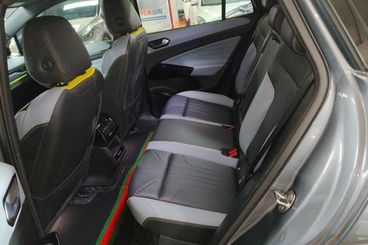 Used Volkswagen ID.4 X 2023 Upgraded Model Ultra-Long Range Version Left Rear Seat