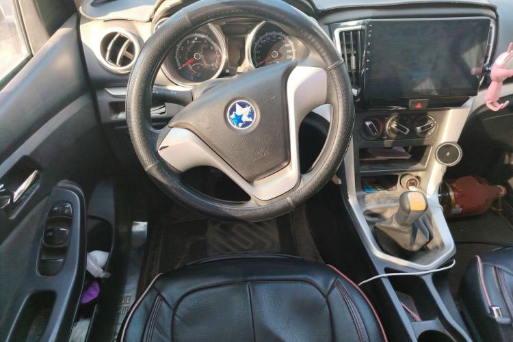 Used Venucia T70 2016 1.6L Manual Ruixing Edition
