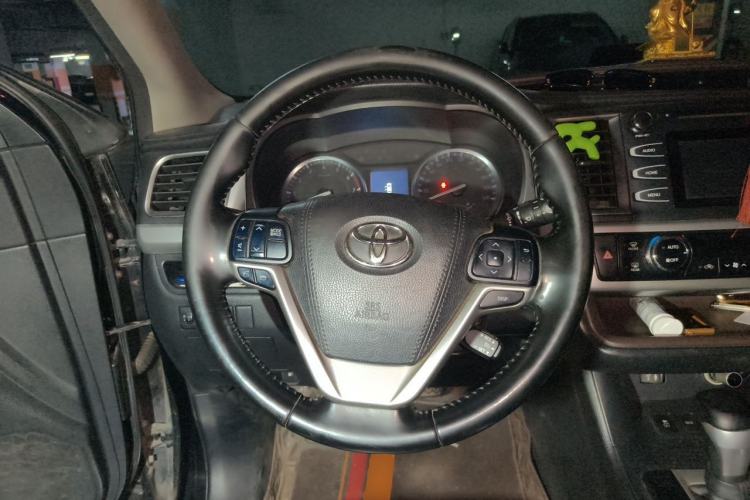 Used Toyota Highlander 2015 2.0T Four-Wheel Drive Luxury Edition 7-Seater
