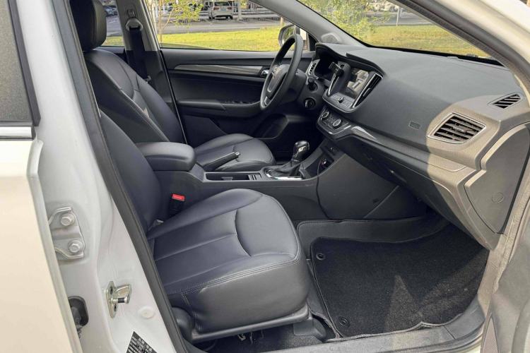 Used Roewe 360 2015 1.5L Automatic Luxury Edition
