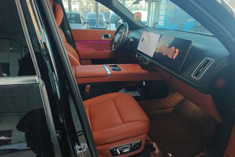 Used Li Auto L8 2023 Pro Model
