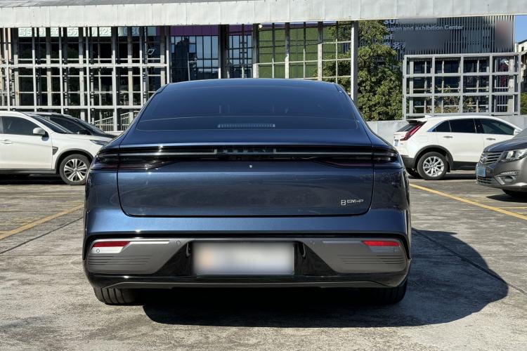 Used Geely Galaxy Galaxy 8 2025 130km EM-P Exploration Edition
