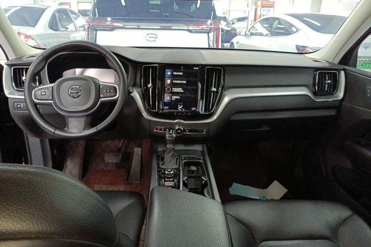 Used Volvo XC60 2018 T5 4x4 Zhiyi Edition