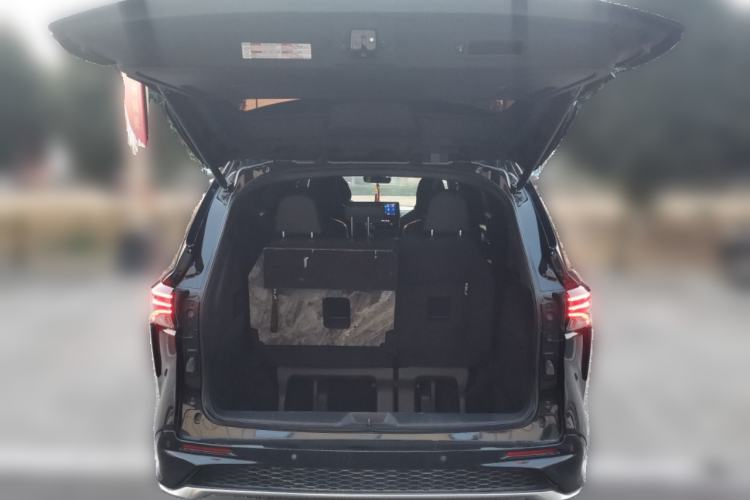 Used Toyota Granvia 2023 2.5L Hybrid Flagship VIP Edition Trunk