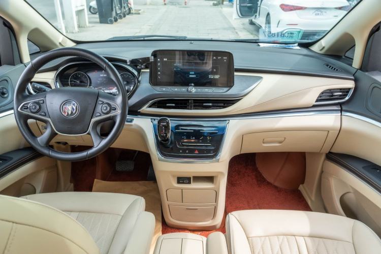 Used Buick GL8 2023 Land Executive Class Deluxe Model Interior 1