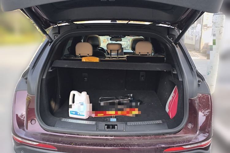 Used Lincoln Corsair 2021 2.0T Two-Wheel-Drive Luxury Edition Trunk