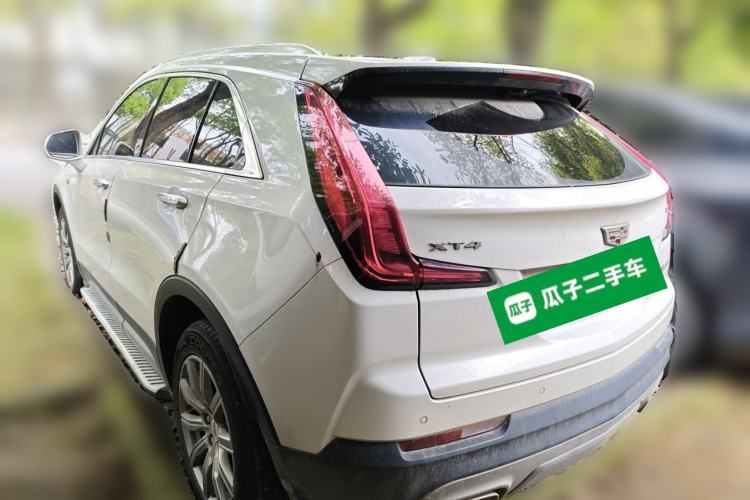 Used Cadillac XT4 2018 28T Two-Wheel-Drive Luxury Model Rear Left 45 Deg