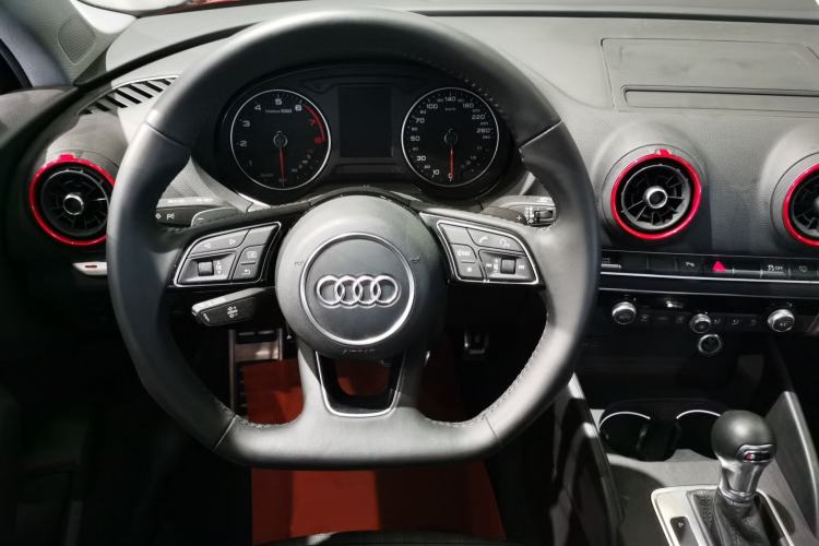 Used Audi A3 2020 Limousine 35 TFSI Sporty Version China VI Steering Wheel