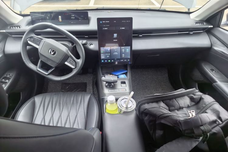 Used CHANGAN Eado 2024 1.5T GDI Automatic Flagship Edition Center Console