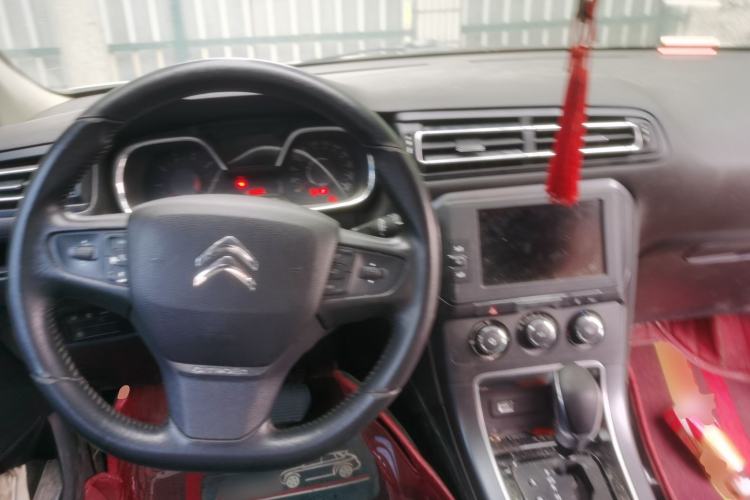 Used Citroen C4 Sega 2018 1.6L Automatic Luxury Model Steering Wheel