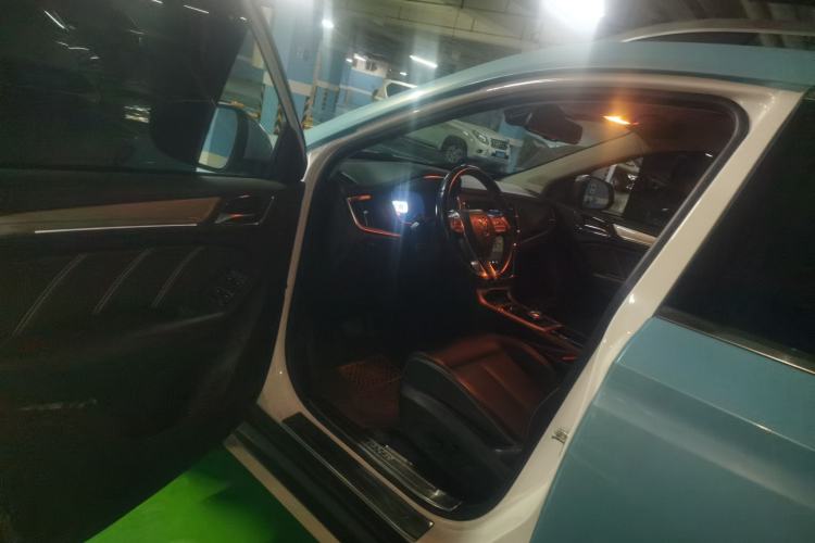 Used Roewe RX5 New Energy 2017 ERX5 EV400 Electric Internet Flagship Edition Driver Seat