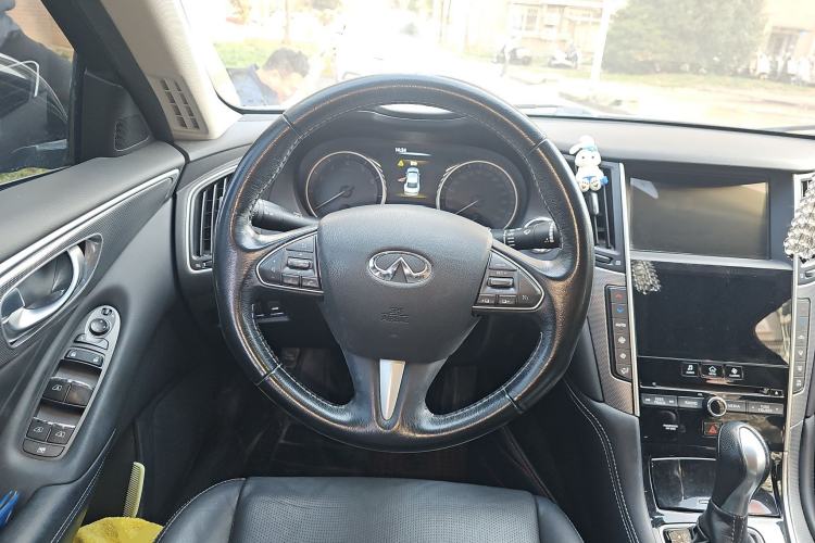 Used Infiniti Q50L 2016 2.0T Enjoyment Edition
