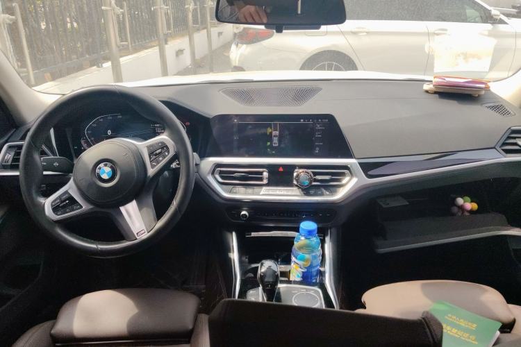 Used BMW 3 Series 2021 320Li M Sport Package Center Console