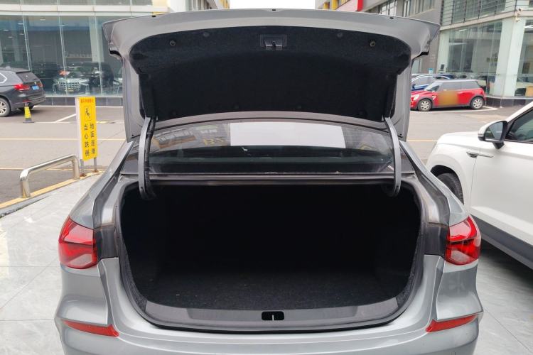 Used Chevrolet Monza 2023 1.5L Dual-Clutch Enjoyment Edition Trunk