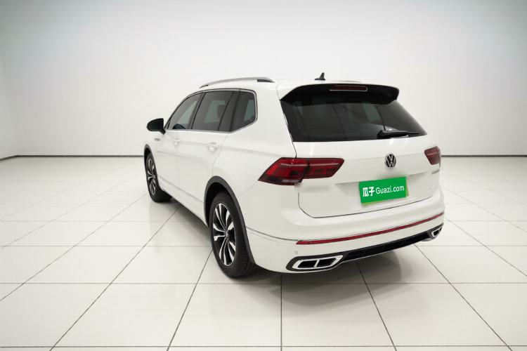 Used Volkswagen Tiguan L 2023 Restyled 330TSI Automatic Two-Wheel Drive R-Line Flagship Edition Exterior 3