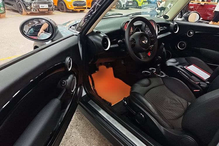 Used MINI MINI 2011 1.6L COOPER Excitement