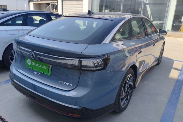 Used Volkswagen ID.7 VIZZION 2024 PRO Model Rear Right 45 Deg