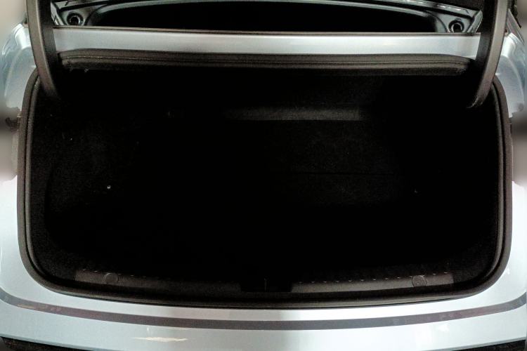 Used Geely Galaxy E8 2025 620 km All-Wheel Drive Starship LiDAR-Enabled Intelligent Driving Version Trunk