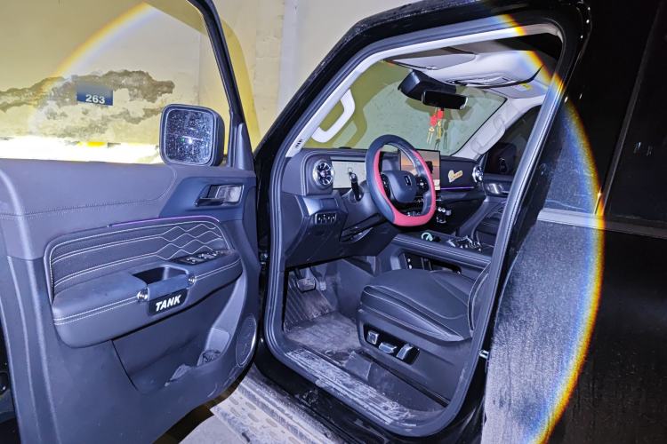Used Tank 300 2025 2.0T Conqueror
