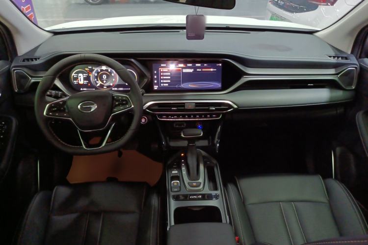 Used GAC Trumpchi GS4 2022 270T Automatic Smart Drive Technology Edition Center Console