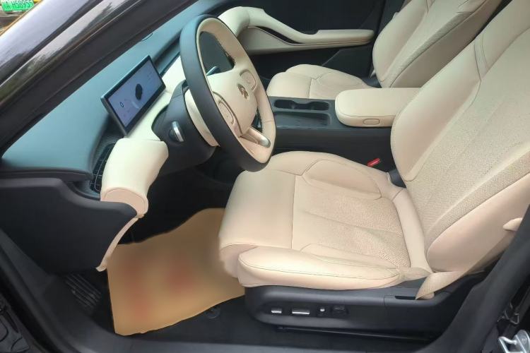 Used Nio ET5T 2024 75kWh Touring Interior 2