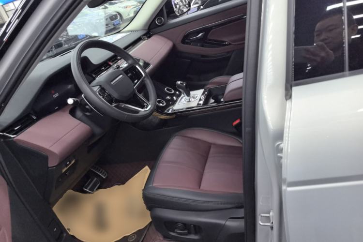 Used Land Rover Range Evoque 2023 Aurora L 249 PS Luxury Edition Left Front Seat