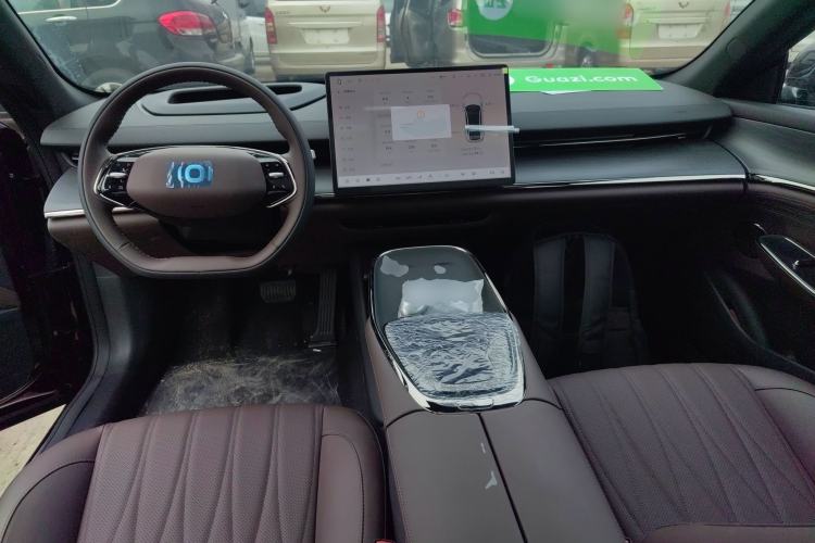 Used CHANGAN NEVO A07 2025 Blue Whale Range-Extending Version 230 Flagship Model Interior 2