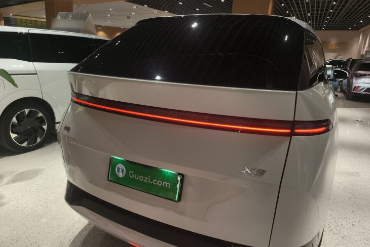 Used XPeng X9 2024 610 Long-Range Pro
