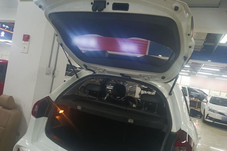 Used Geely Auto Vision X3 2021 PRO 1.5L CVT Deluxe Model Trunk