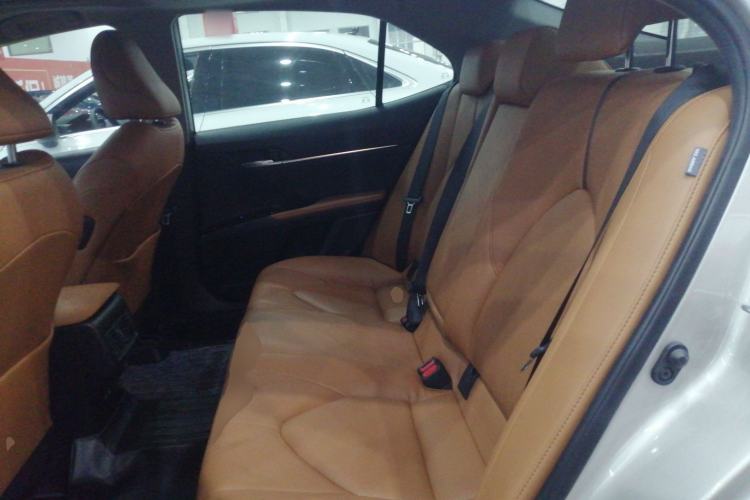 Used Toyota Camry 2019 Revised Version 2.0G Luxury Edition