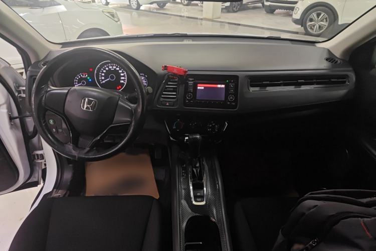 Used Honda Vezel 2020 1.5L CVT Elite Edition Interior 5