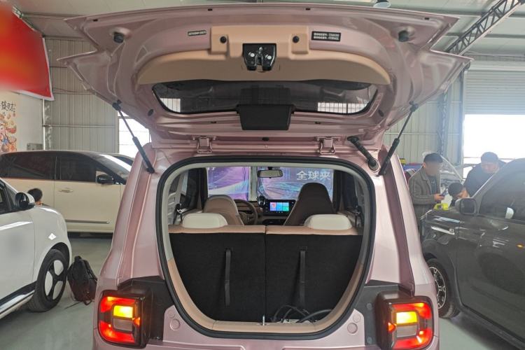 Used Geely Galaxy Panda 2023 Panda Mini 200km Endurance Bear
