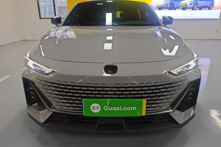 Used CHANGAN UNI-V 2022 1.5T Prestige Version