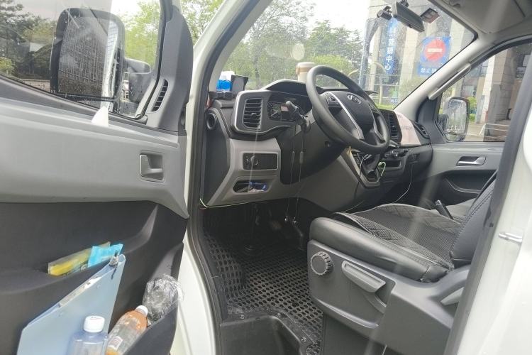 Used SAIC MAXUS Xintu V80 2024 Aotong Value Edition 6AMT Long Wheelbase Mid-Roof Model 127 Ps 6/7/8/9-Seater