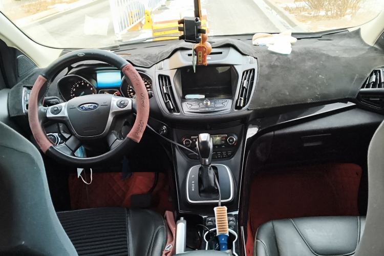 Used Ford Kuga 2015 2.0L GTDi Four-Wheel-Drive Sport Model
