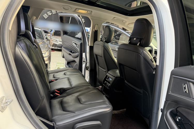 Used Ford Edge 2016 EcoBoost 245 Four-Wheel Drive Titanium 7-Seater
