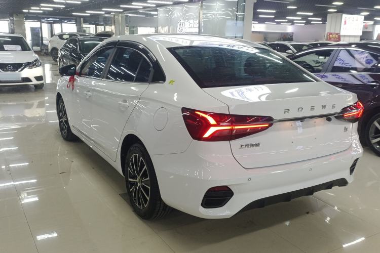 Used Roewe i5 2021 Revised Version 1.5L CVT Diamond Edition
