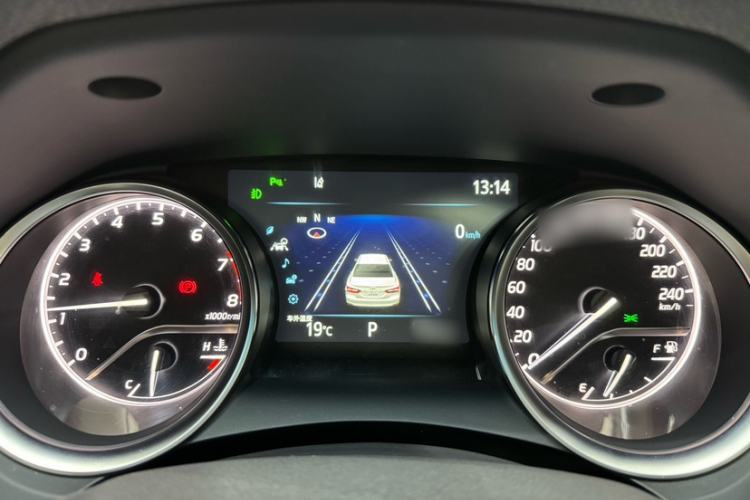 Used Toyota Camry 2021 2.0G Luxury Edition